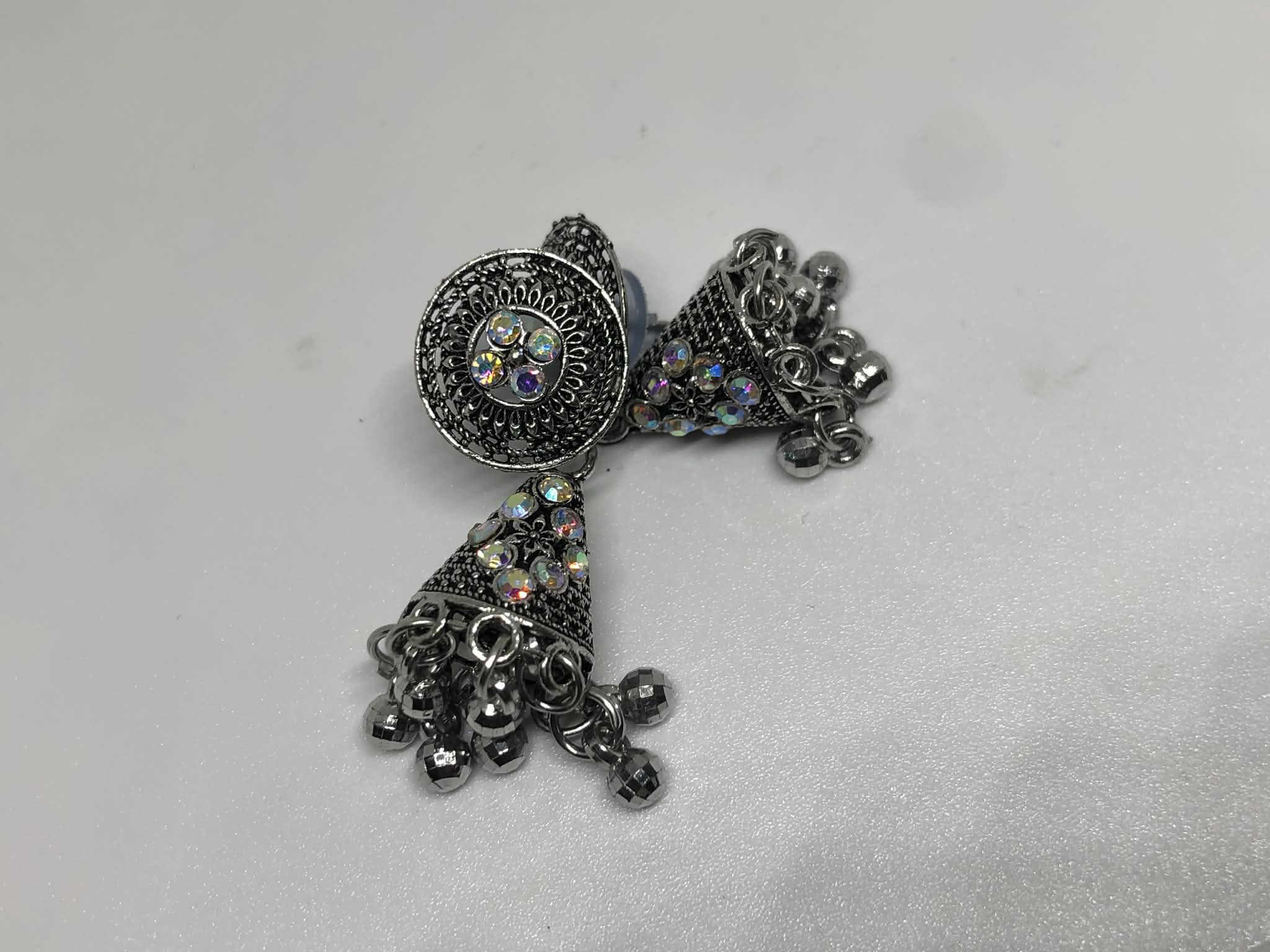 Trendy Jhumkia Color  Silver 